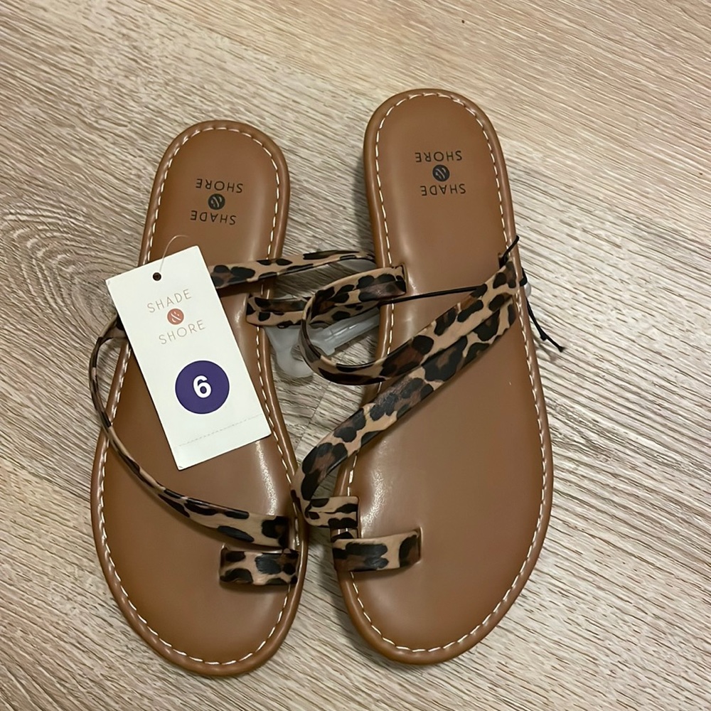 Shade shore cheetah sandals